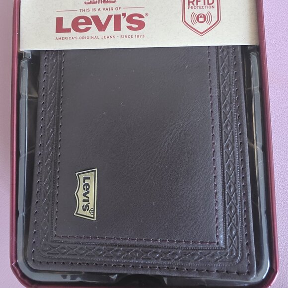 Express - Picture 3 of 3